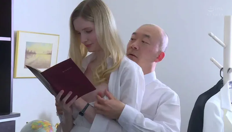Người vợ chấp nhận làm ghệ cho đối tác của chồng để trả nợ