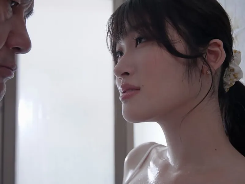 ông chồng bỏ bê, cô vợ được ông chú giúp thỏa mãn cơn nứng lồn lồn
